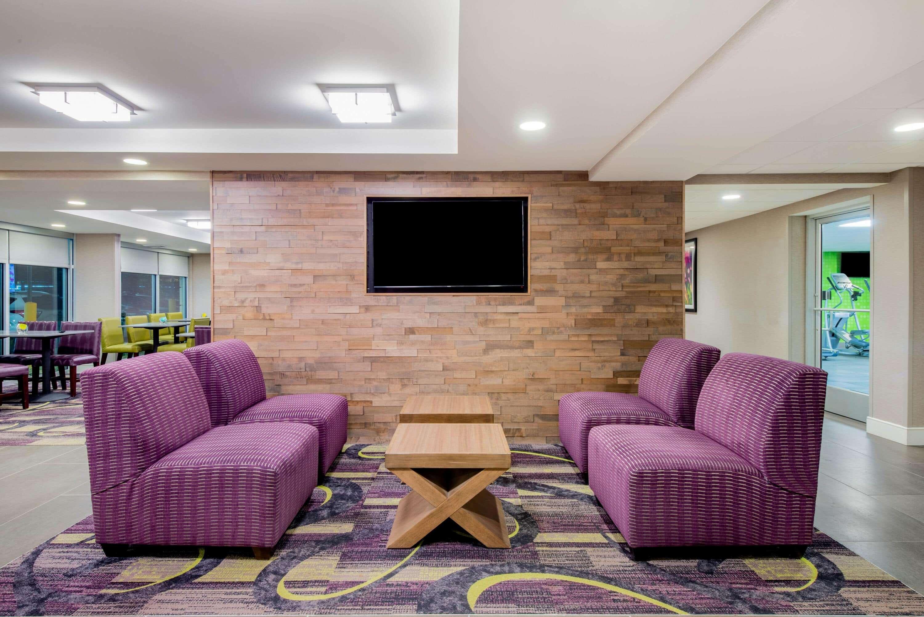 La Quinta By Wyndham Baltimore Bwi Airport Hotel