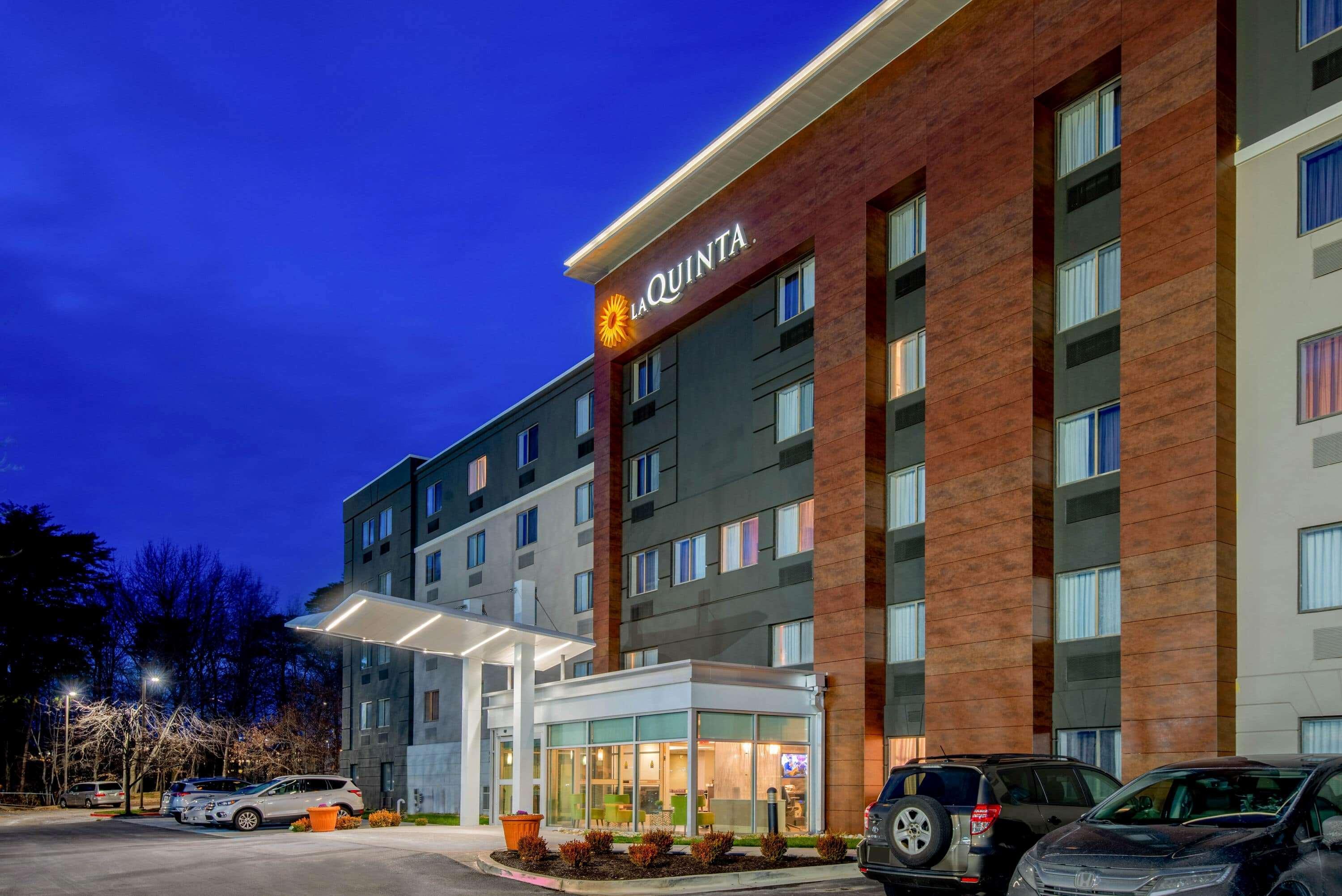 La Quinta By Wyndham Baltimore Bwi Airport Hotel